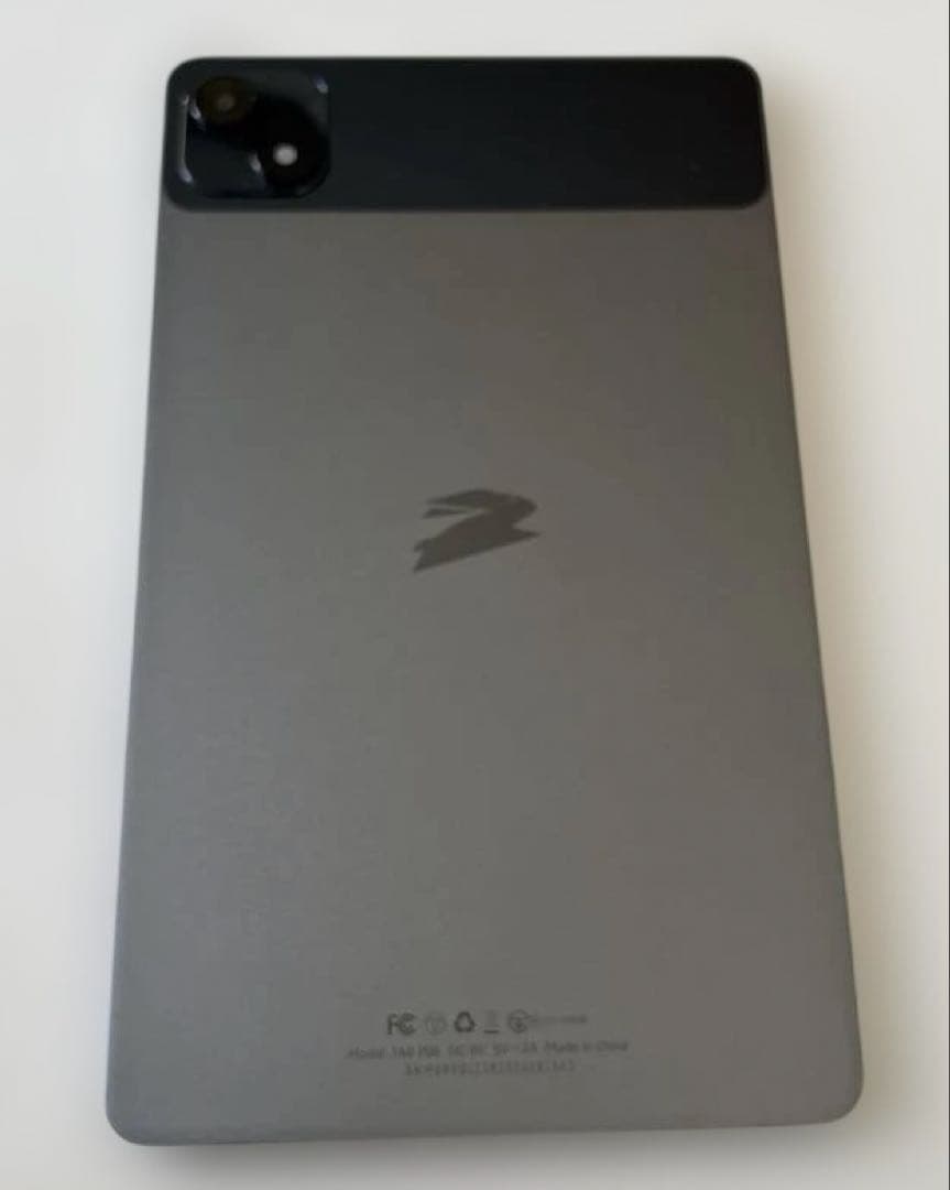 【中古】SVITOO タブレット 8インチ（ケース付）