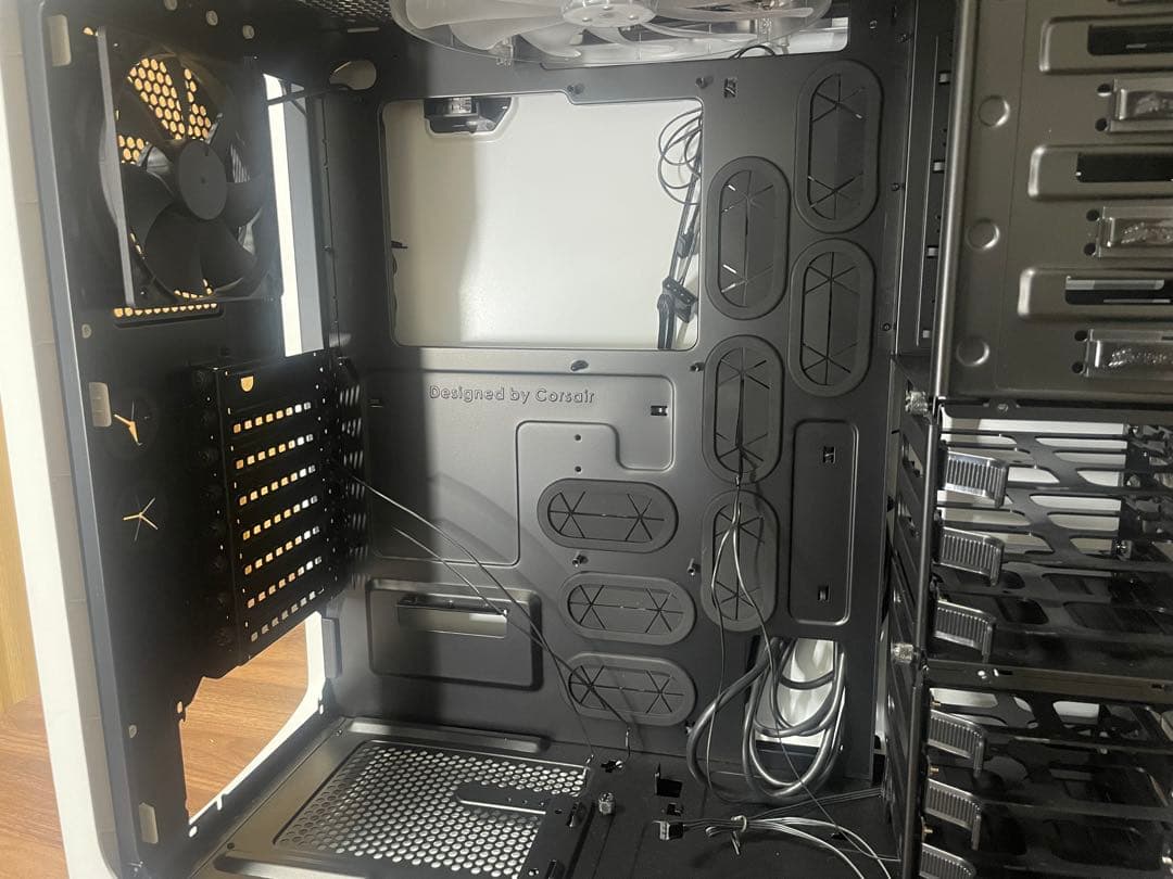 PCケース【Corsair Graphite 600T】