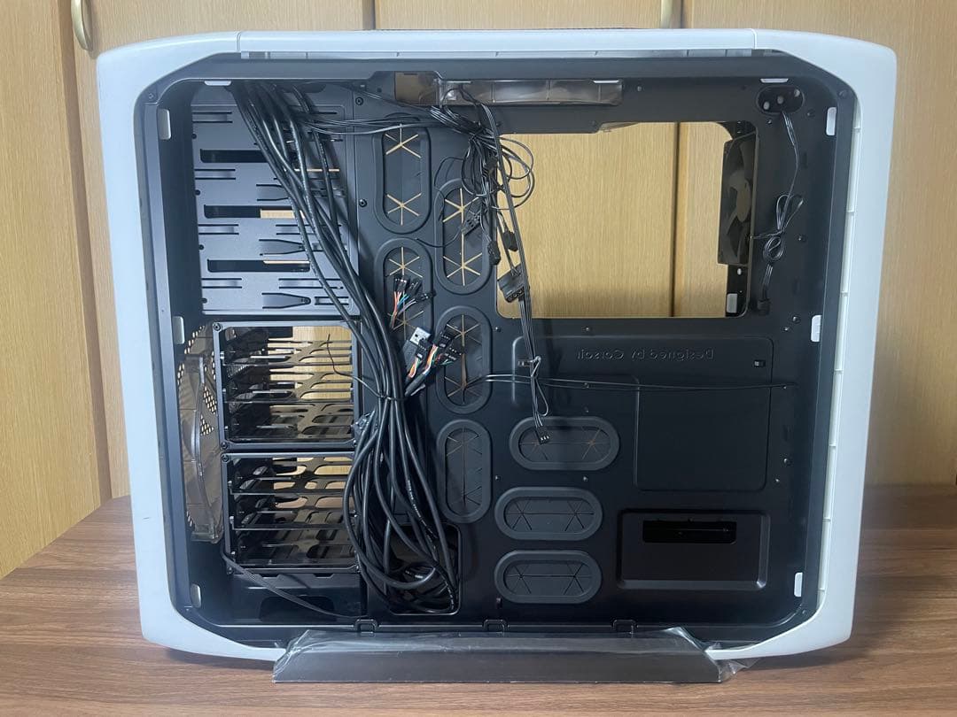 PCケース【Corsair Graphite 600T】