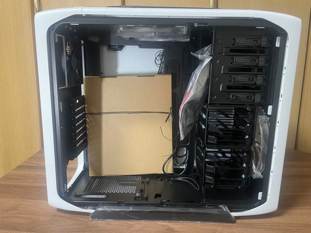 PCケース【Corsair Graphite 600T】