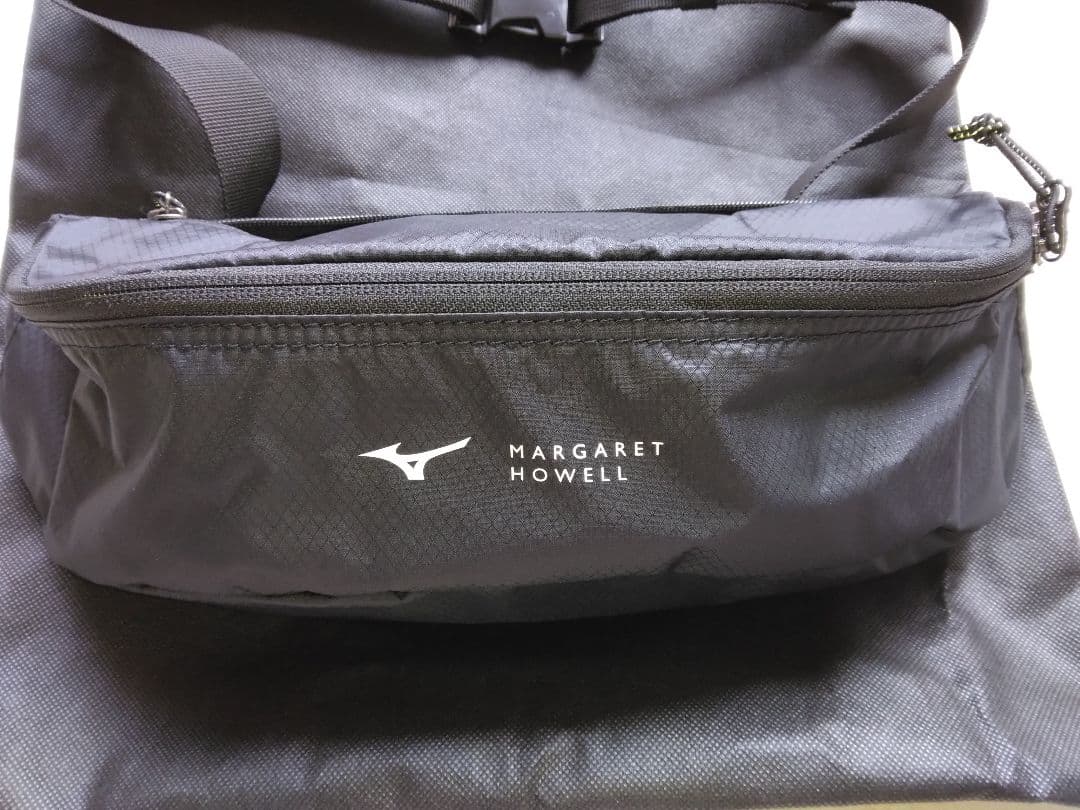 MARGARET HOWELL MIZUNO ボディバッグ ブラック