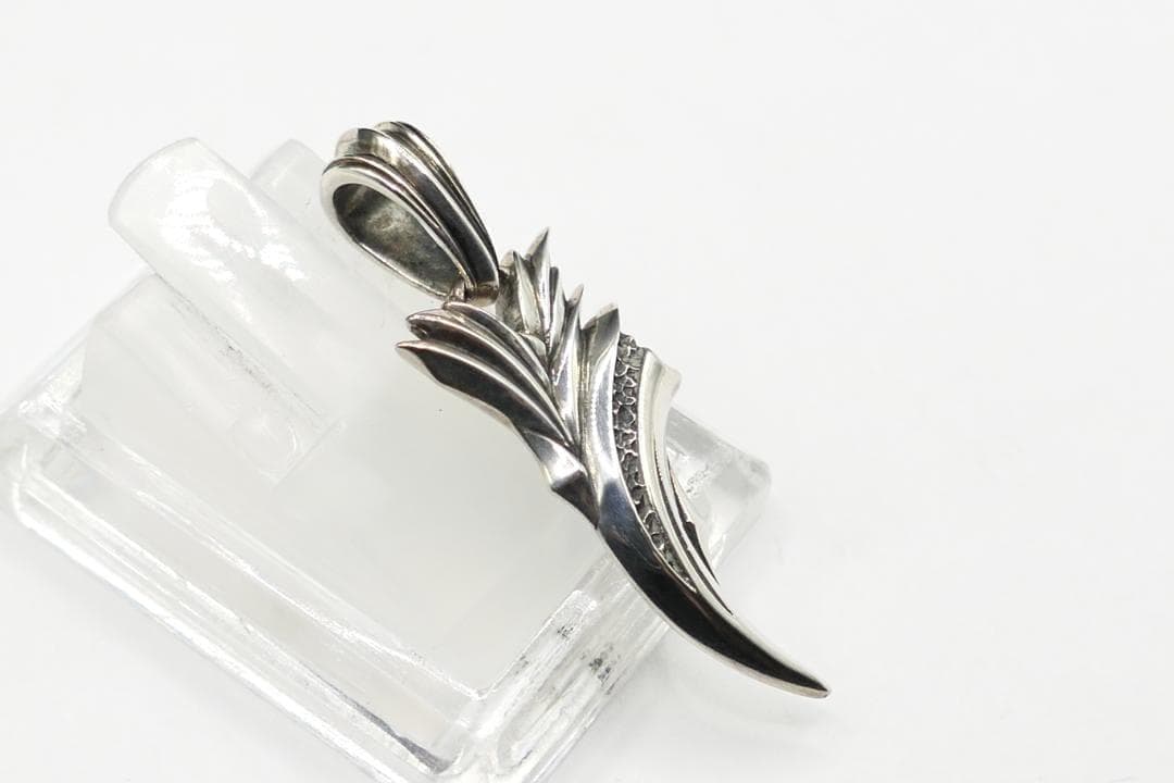 新品　未使用　アルテミスクラシック　サンダーバード　ネックレス　ペンダント
