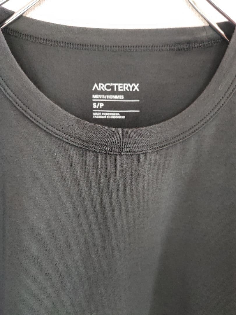 専用　新品！アークテリクス キャプティブTシャツ ブラック S
