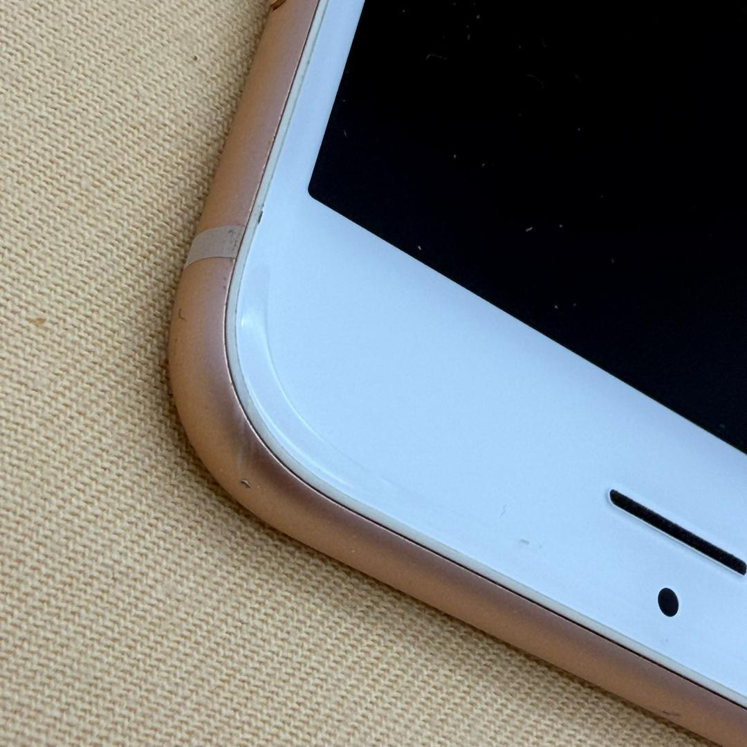 ☆14680　Apple iPhone 8 本体　ゴールド　中古