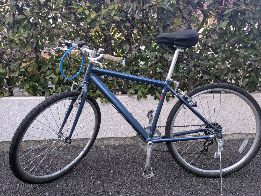 クロスバイク　アイアンブルー700C/cyma 7段変速
