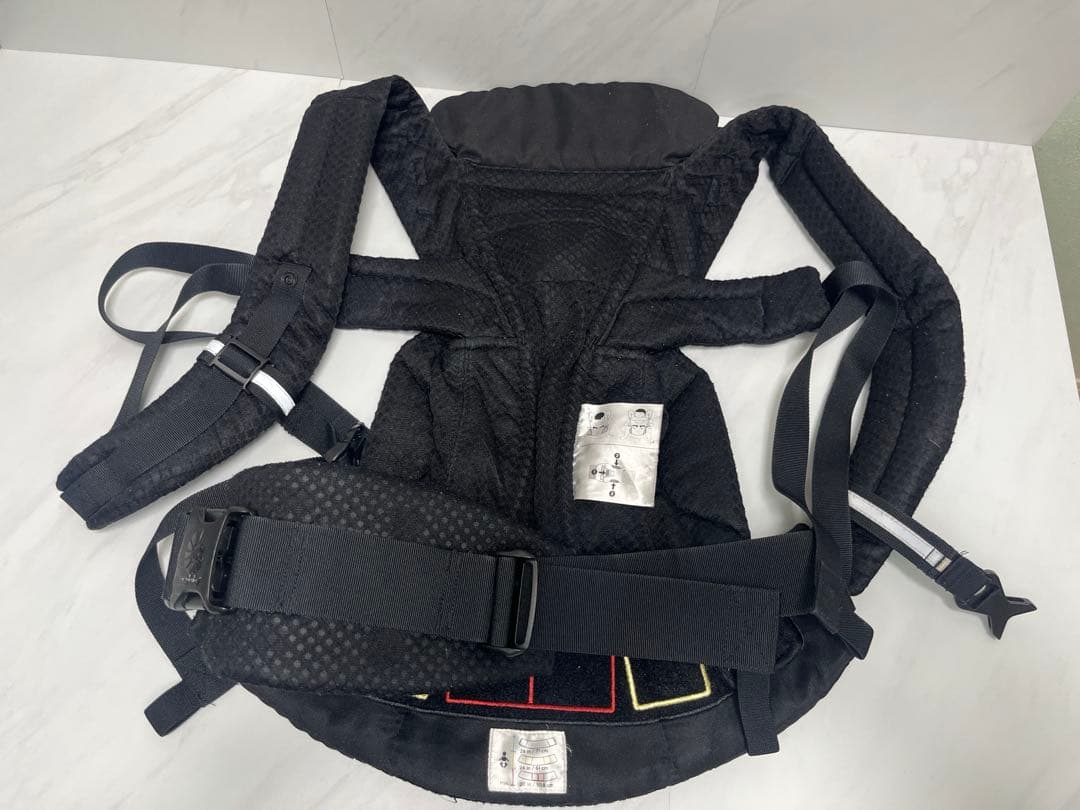 Ergobaby エルゴベビー 抱っこ紐　OMNI Breeze オニキス