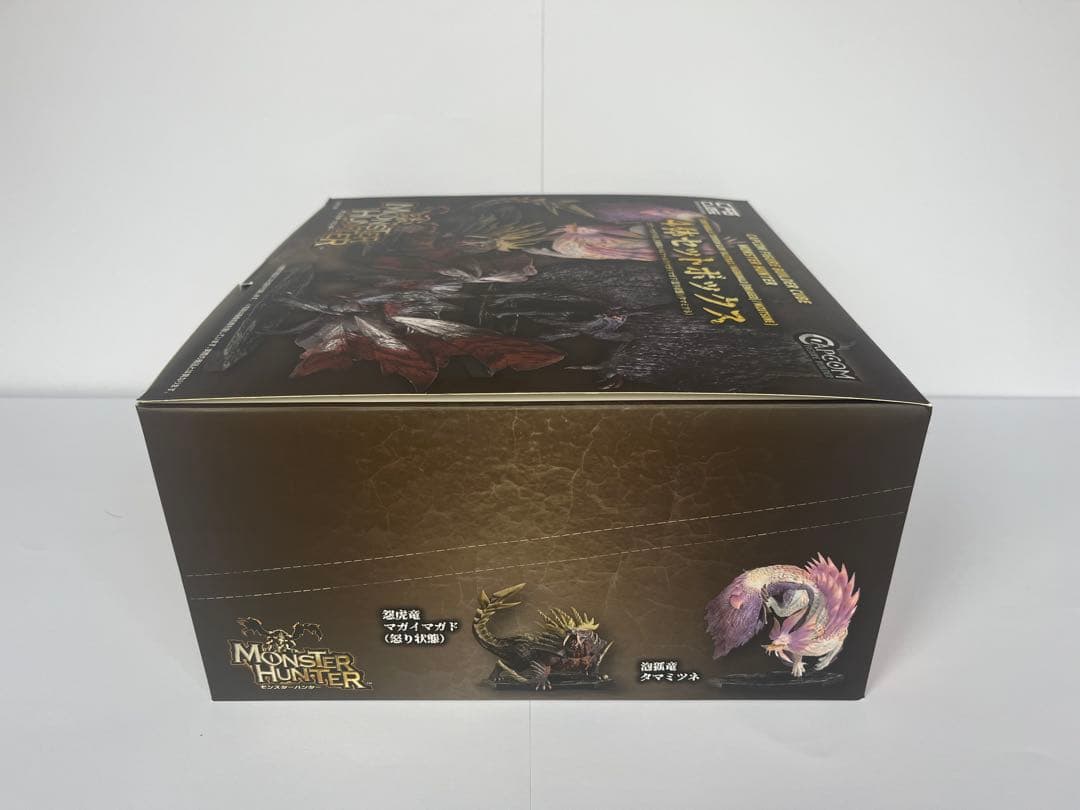 カプコン　モンハン　フィギュアビルダーキューブ　フィギュア　4体セットボックス