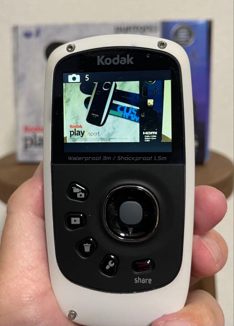 【希少・美品】Kodak PlaySport Zx5 BURTONエディション