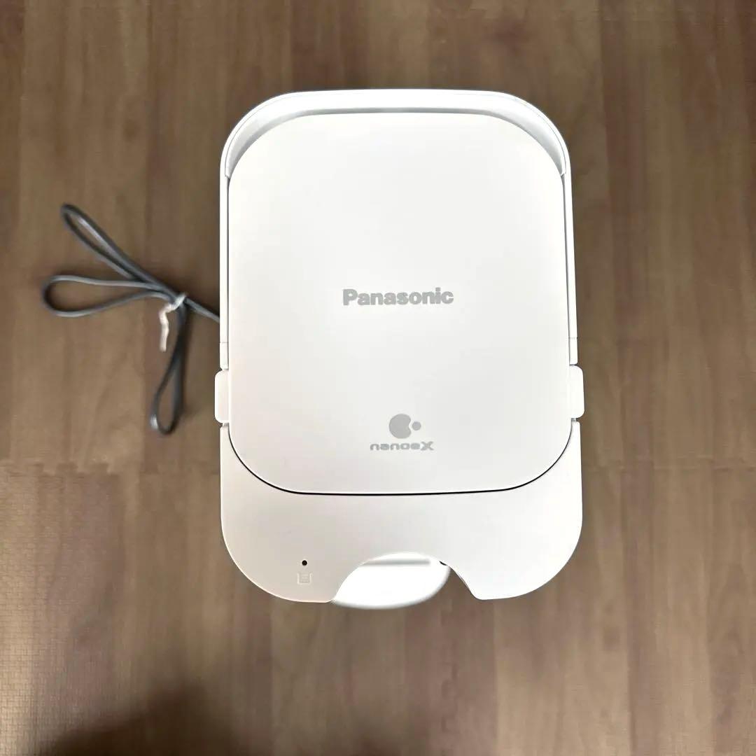 Panasonic セパレート型コードレススティック掃除機　MC-NS100K