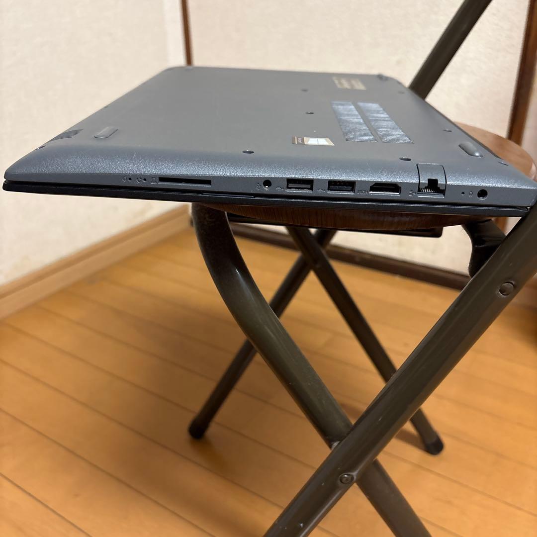 5年ほど前に購入したLenovoのノートパソコン（Windows）です。