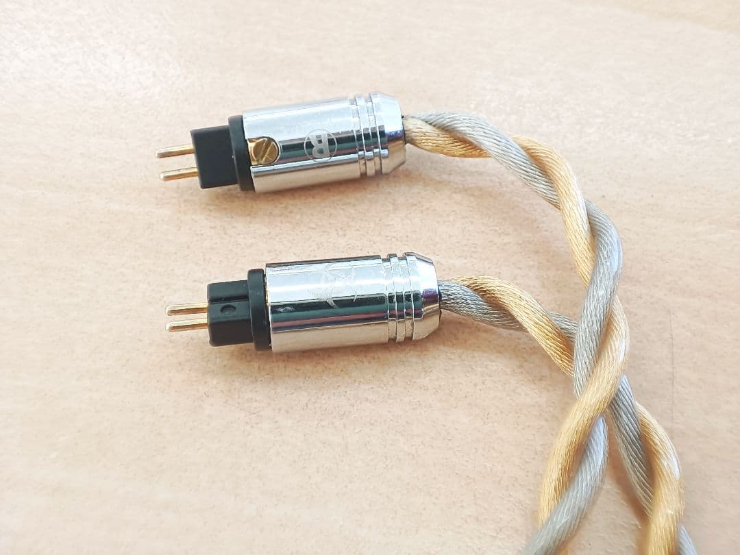 Toxic Cables Cerberus 2pin/4.4 85本限定