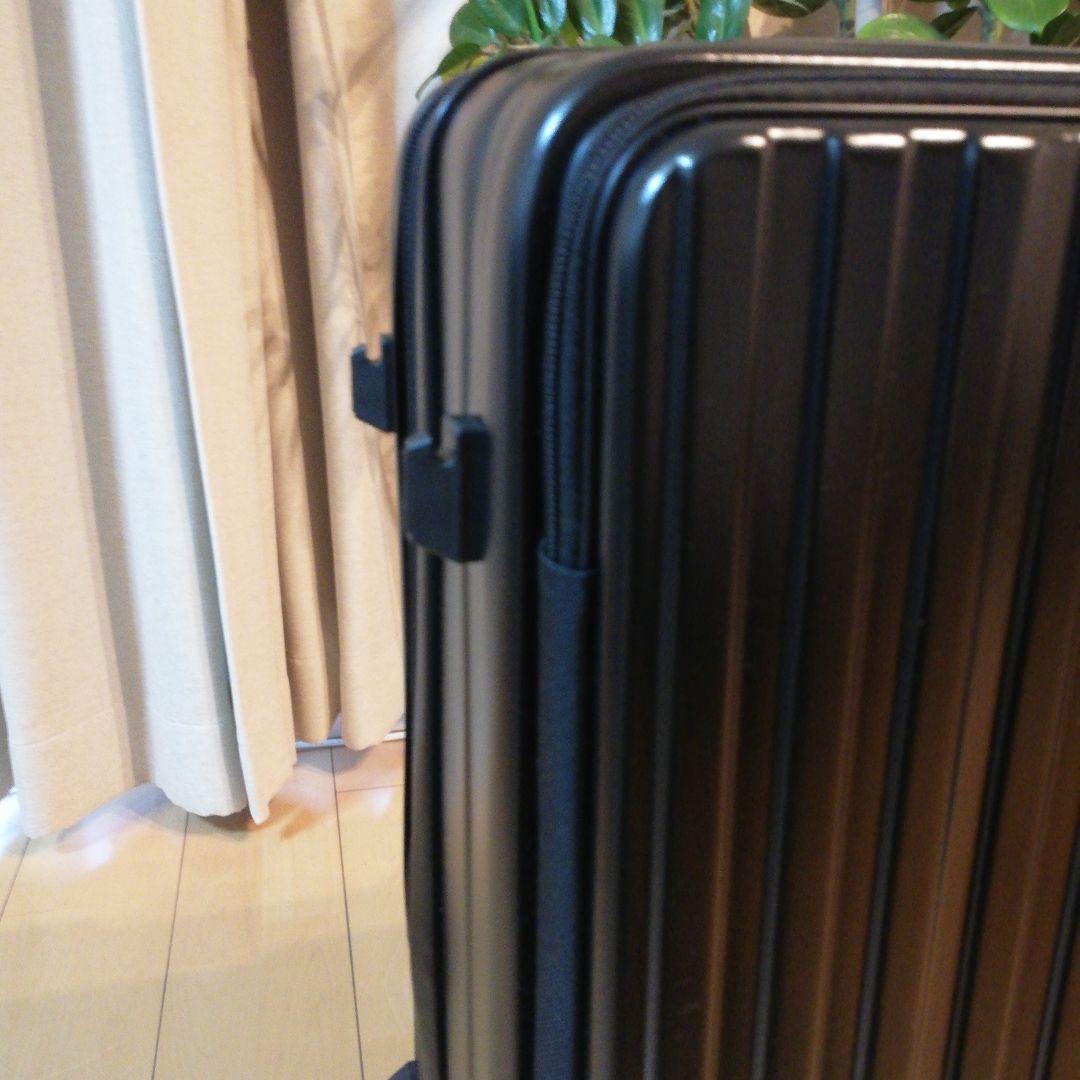 ブラック 黒 新品未使用品 美品 旅行用 キャリーケース 　スーツケース