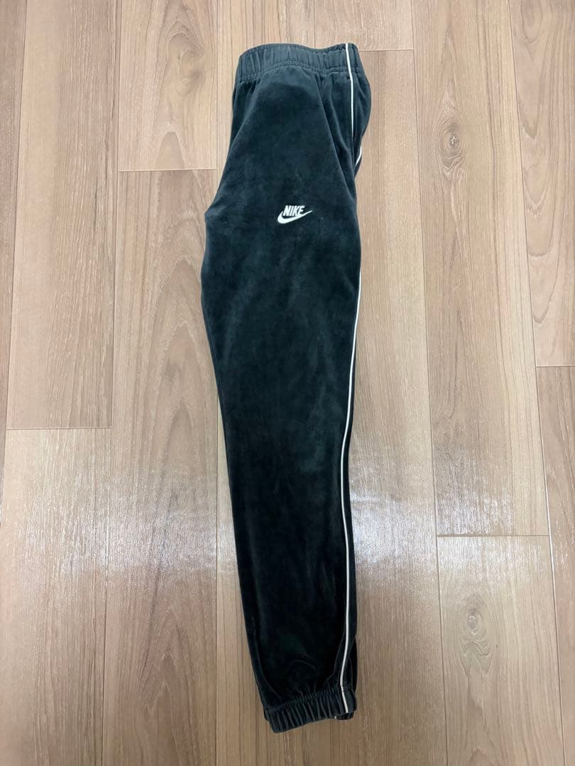 NIKE ベロアパンツ