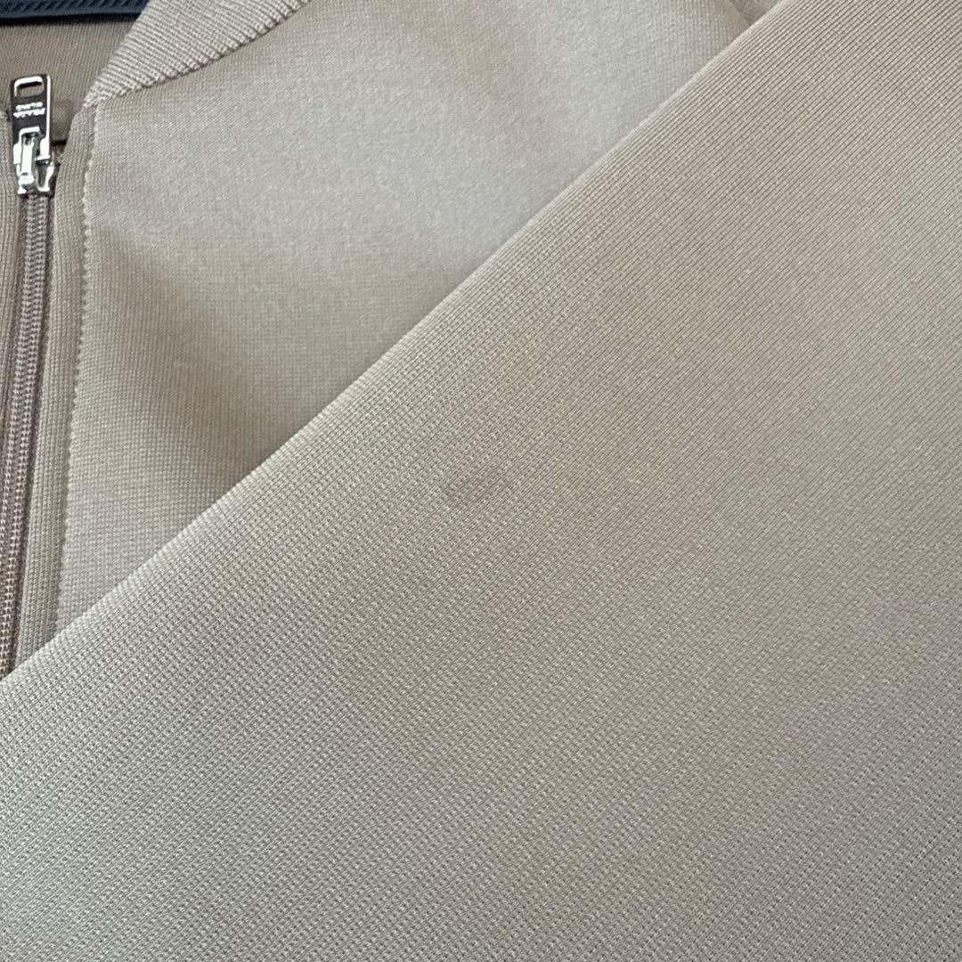 PRADA テクニカル素材　ジャージブルゾン