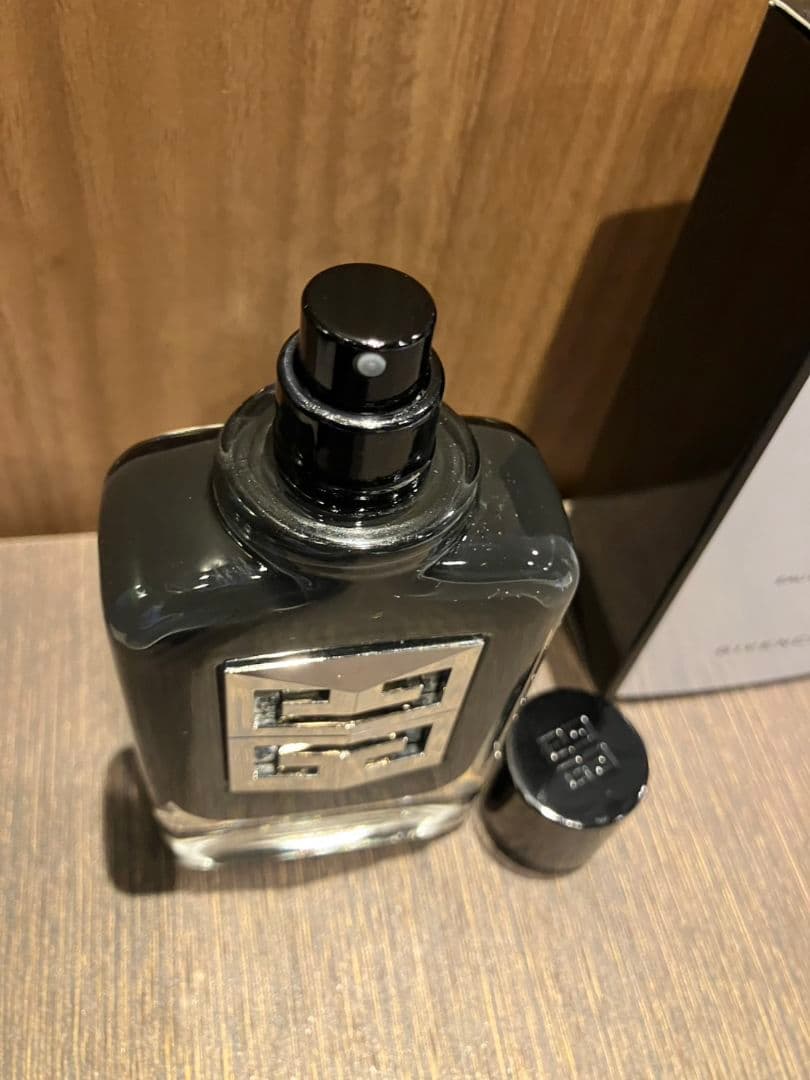 【香水　ジバンシィ　ジェントルマン　ソサイエティ】60ml　残9割以上