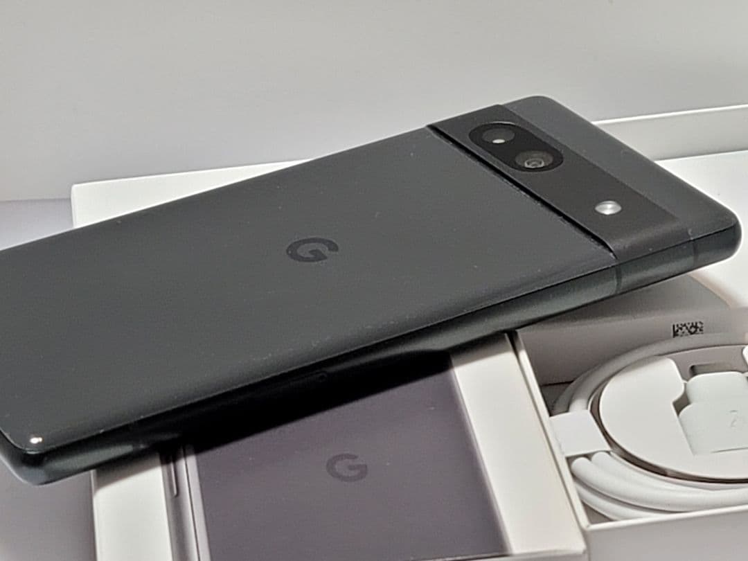 【ぼぼ未使用】Google Pixel 7a 本体　おまけつき SIMフリー