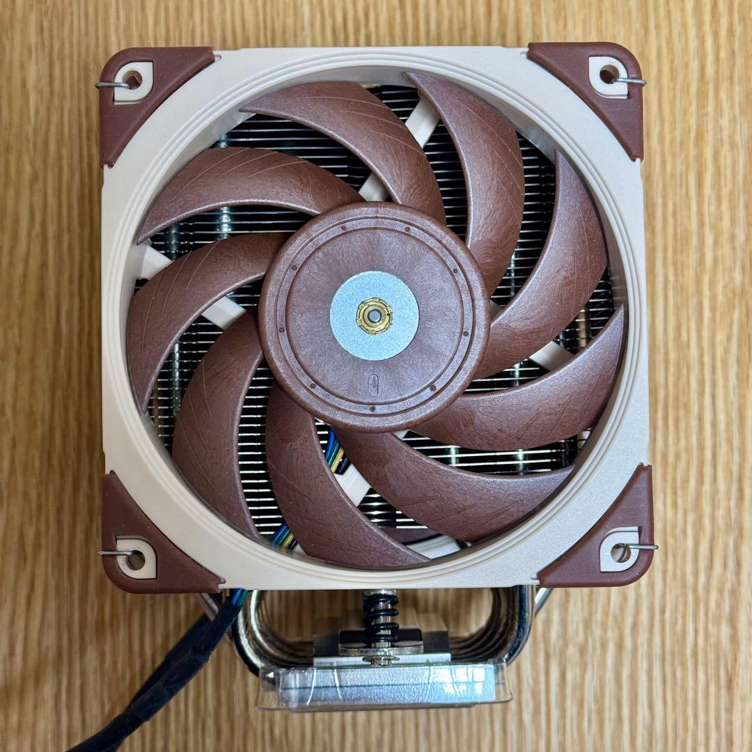 Noctua NH-U12A, NF-A12x25 CPUクーラー