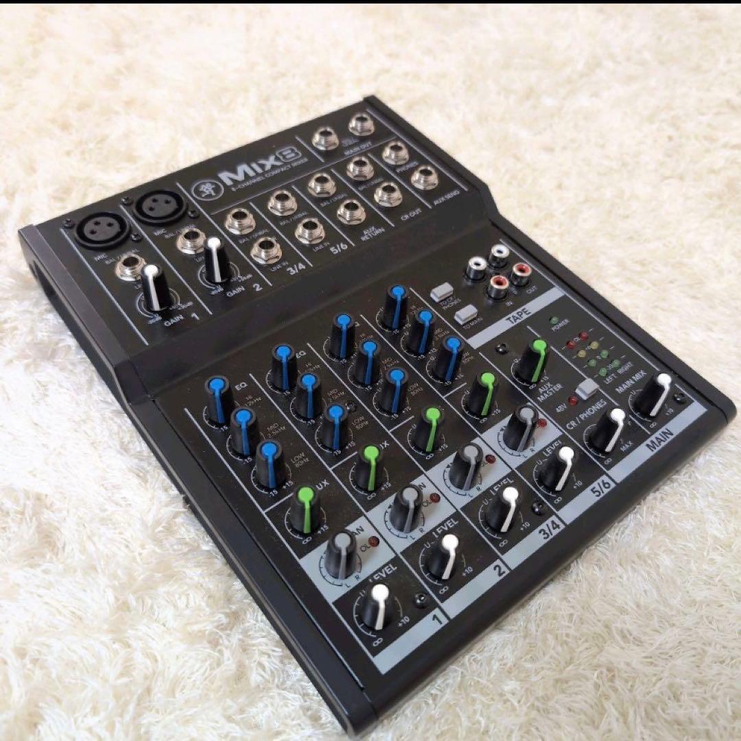 ★極美品★MACKIE MIX8 アナログミキサー 本体のみ 電源ケーブル欠品
