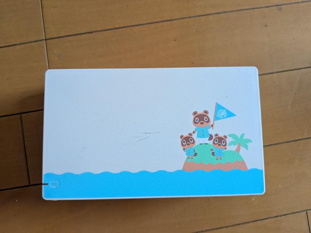 Nintendo Switch 本体(Joy-Conなし）