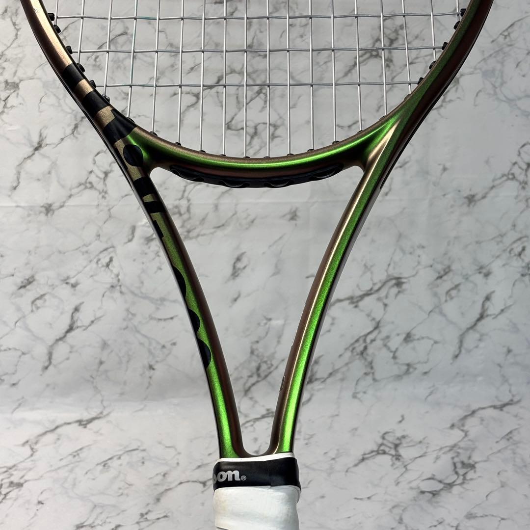良品　Wilson BLADE 98 V8 18×20 人気モデル ラケット