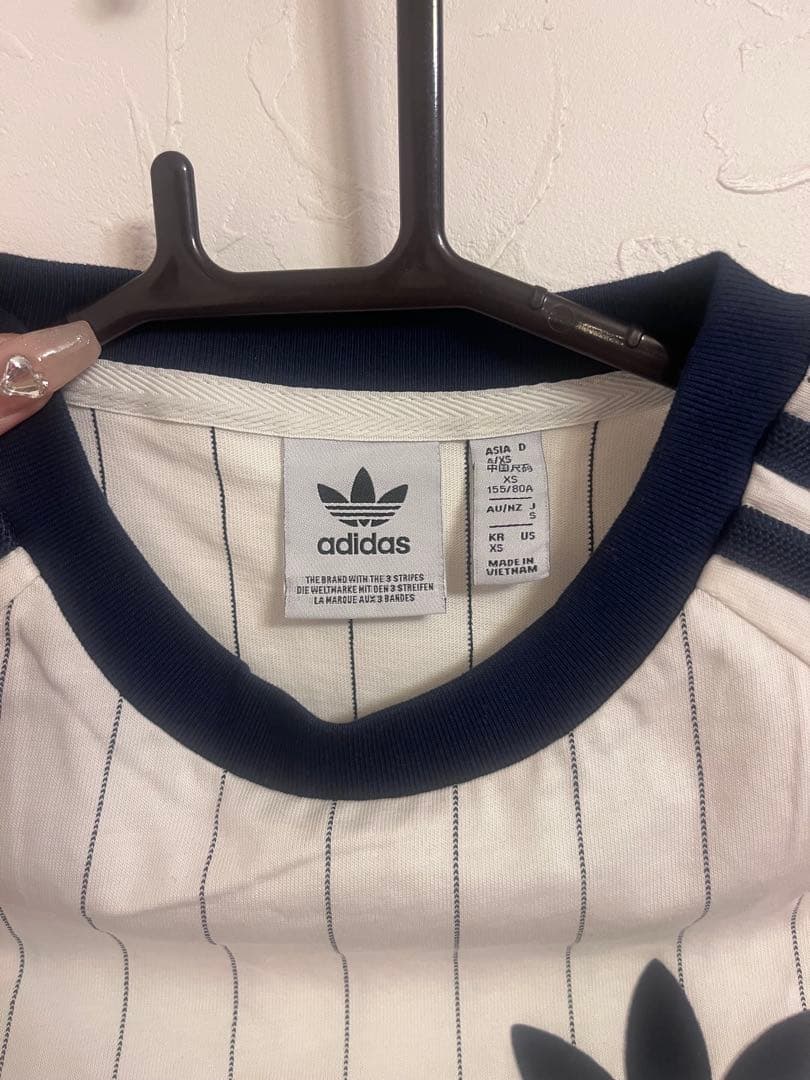 adidas ストライプ 半袖Tシャツ s