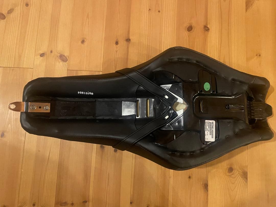 ハーレー純正　スポーツスター　バッドランダーシート 　xl1200 xl883