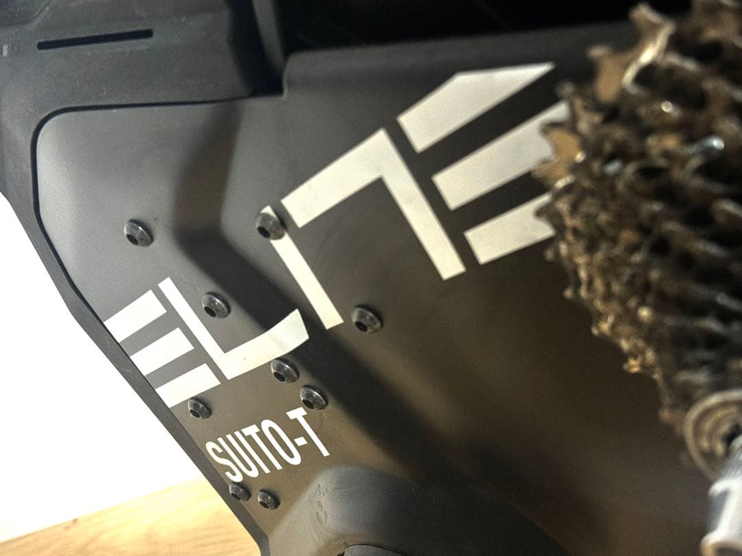 ELITE SUITO-T スマートローラー　スプロケ付き