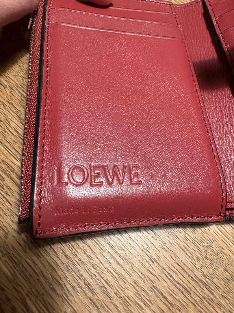 LOEWE バーティカルウォレットスモール　開運日限定価格　最終お値下げ