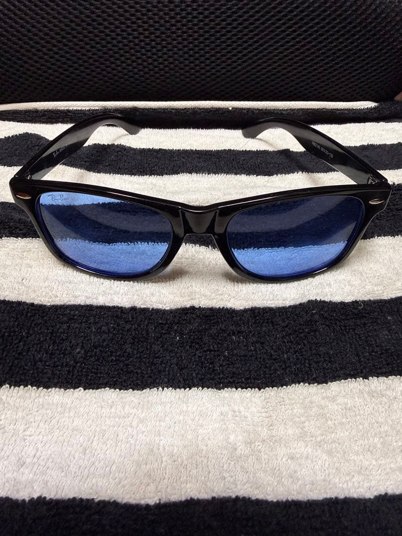 Ray-Ban レイバン サングラス RB4392D ブルーレンズ ケース付き