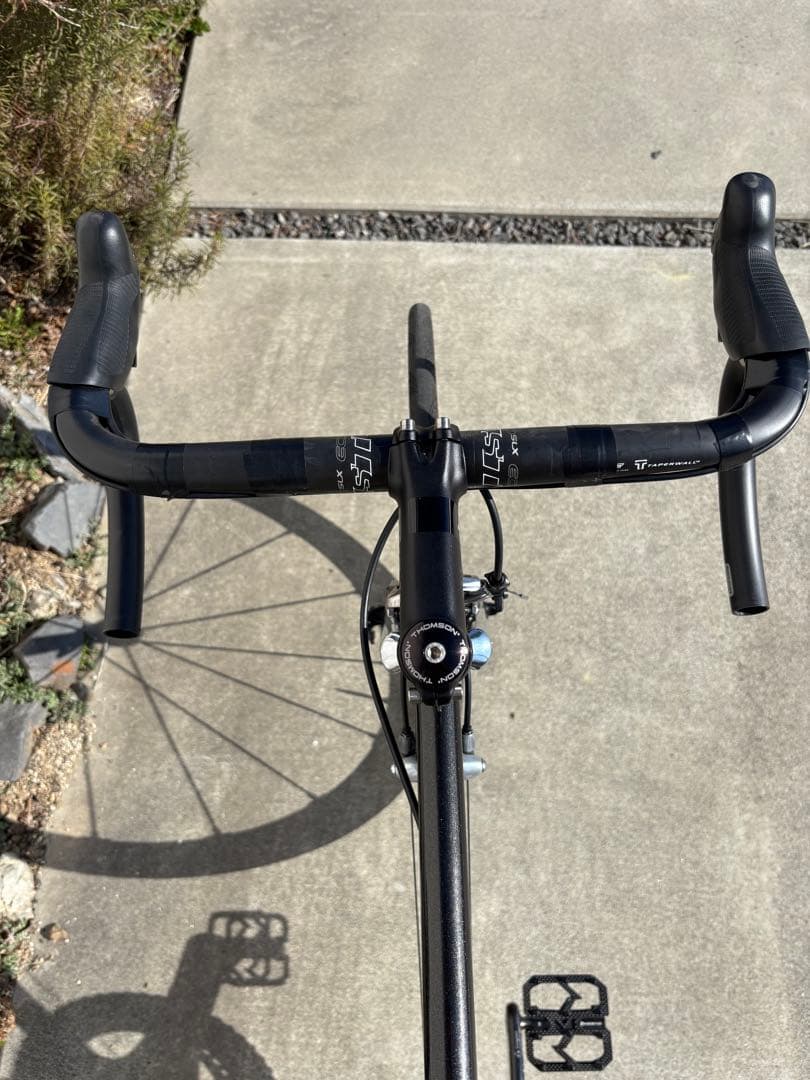 軽量クロモリ　ビバロ　スラムレッド22完成車　リムブレーキ　カーボンフォーク付