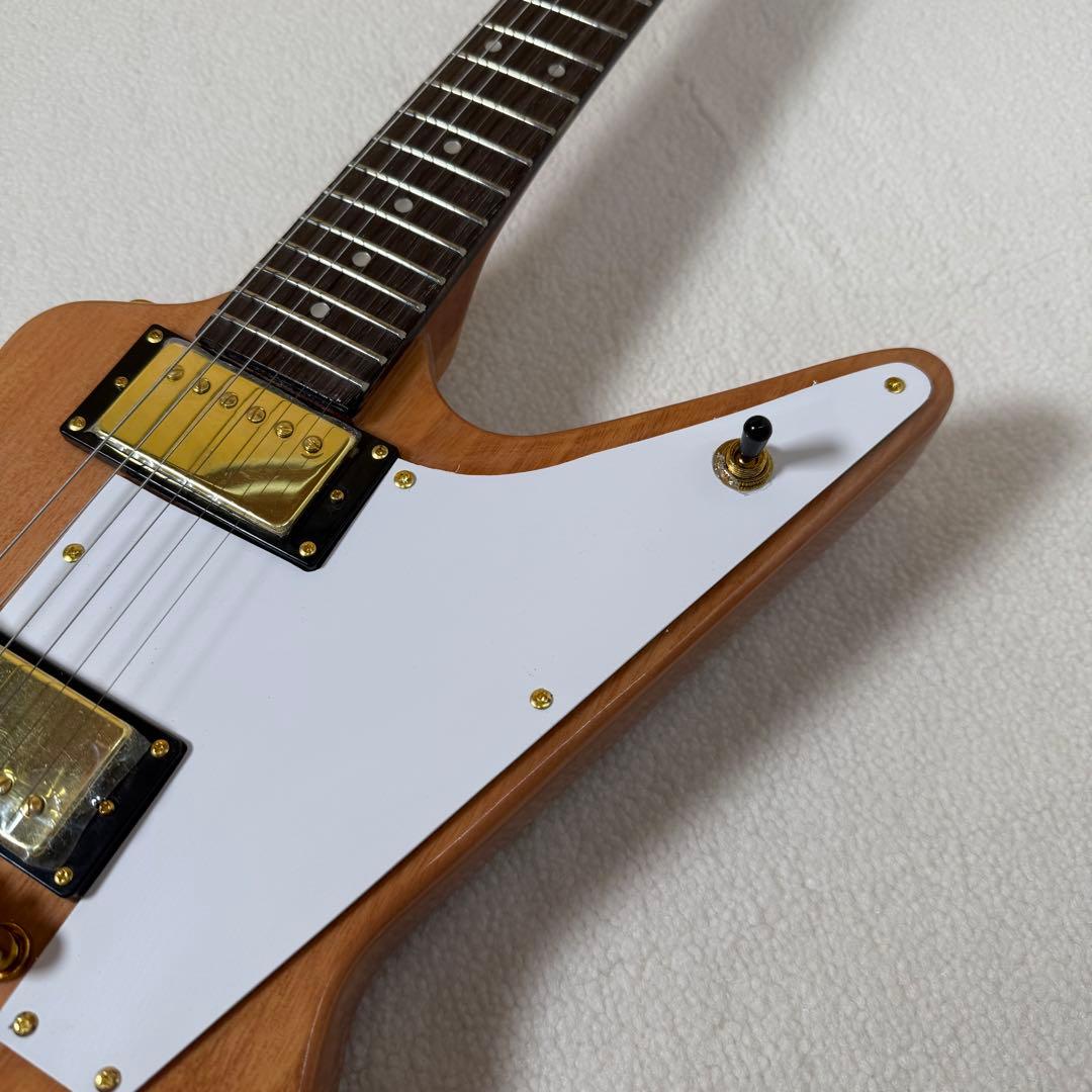 自作 変形ボディ　エレキギター EXPLORER TYPE NATURAL