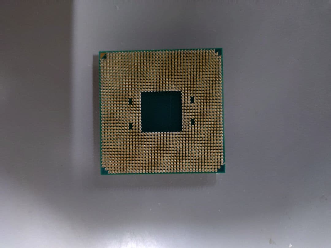 AMD Ryzen 7 3700X CPU 箱無し