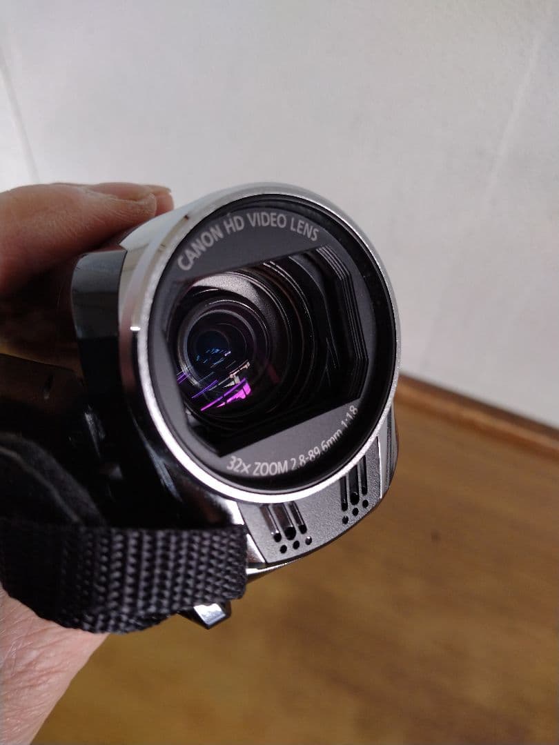 ビデオカメラ　キヤノン　HF R32　実用美品