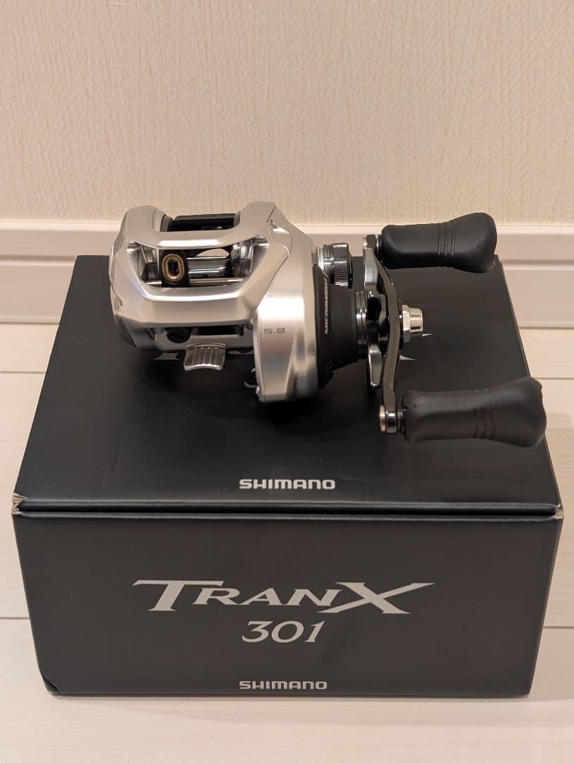 SHIMANO TRANX 301 ベイトリール