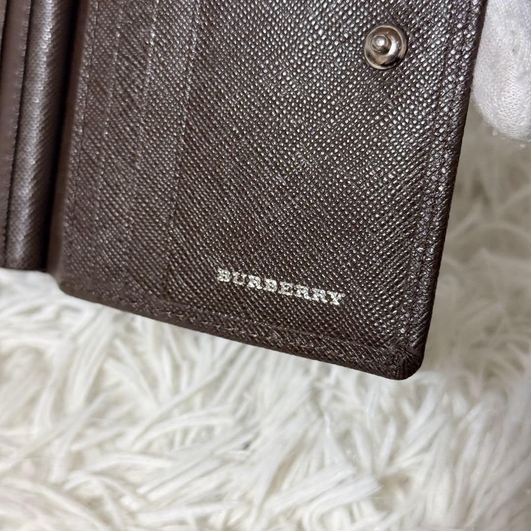 未使用✨BURBERRY バーバリー　レザー　二つ折り財布　ブラウン