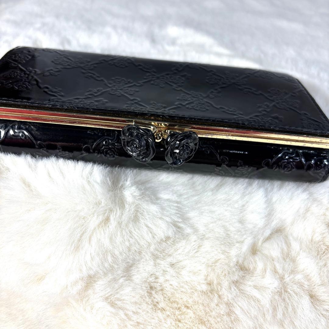 あ*を様 ANNA SUI アナスイ　二つ折り財布　がま口　バラ　エナメル　ブラ