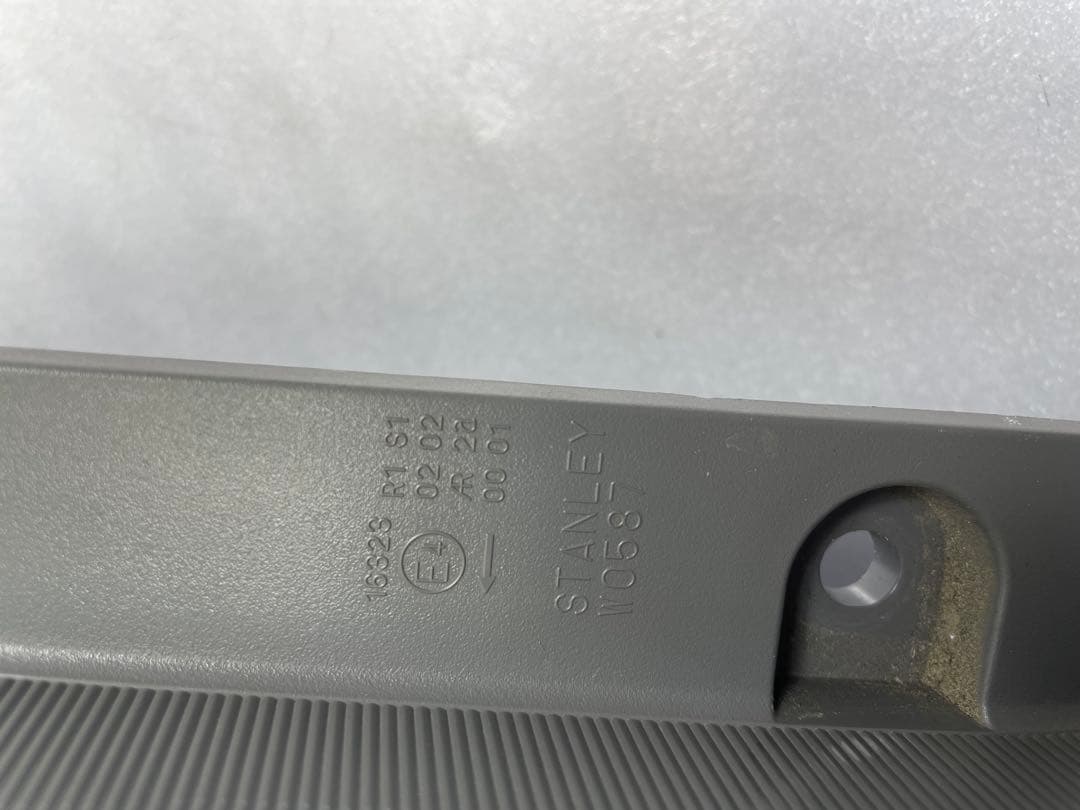 中古|ステップワゴンDBA-RK5 左テールランプスタンレー W0587 か36