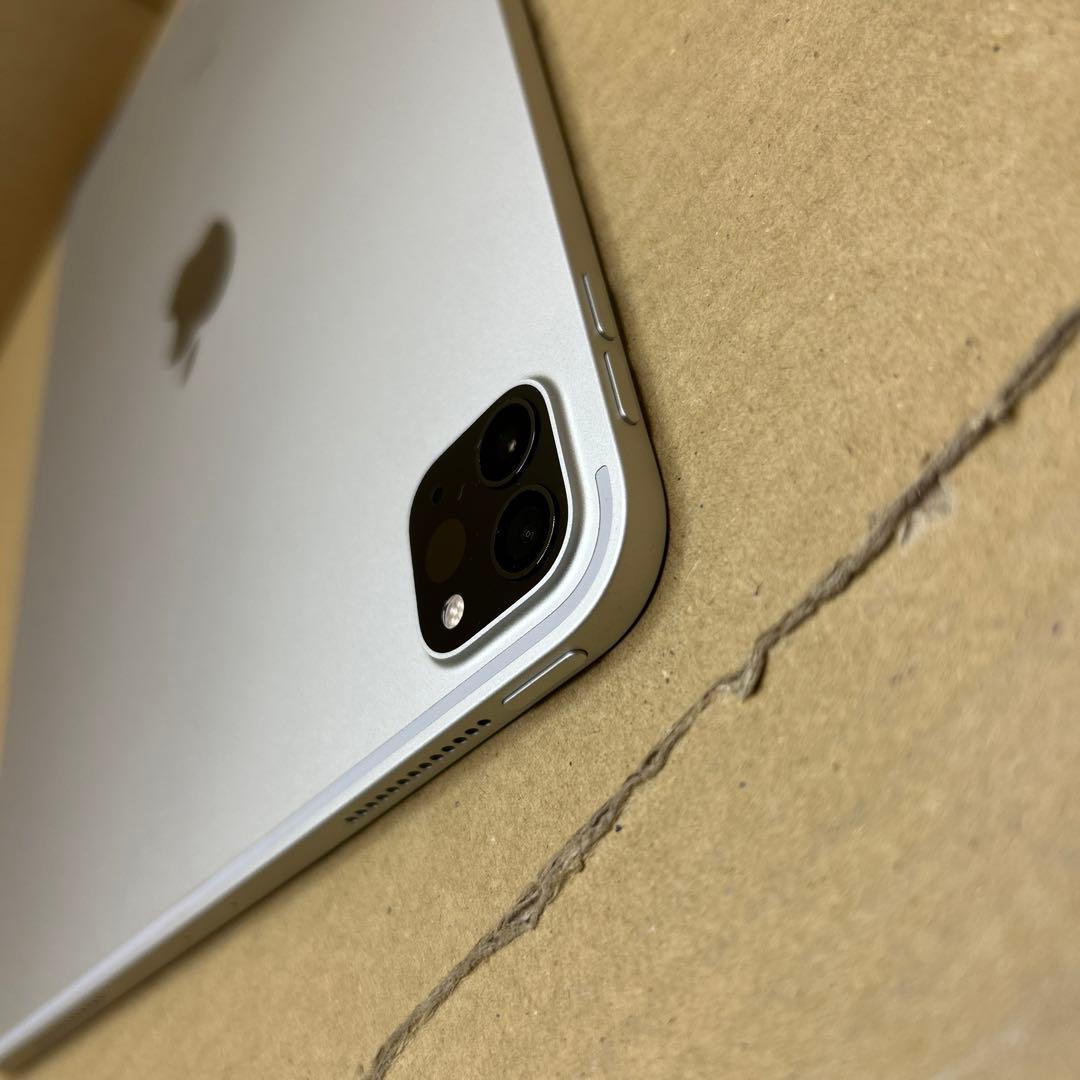 E*i様 Apple iPad Pro 11インチ (第２世代) Wi-Fi 5
