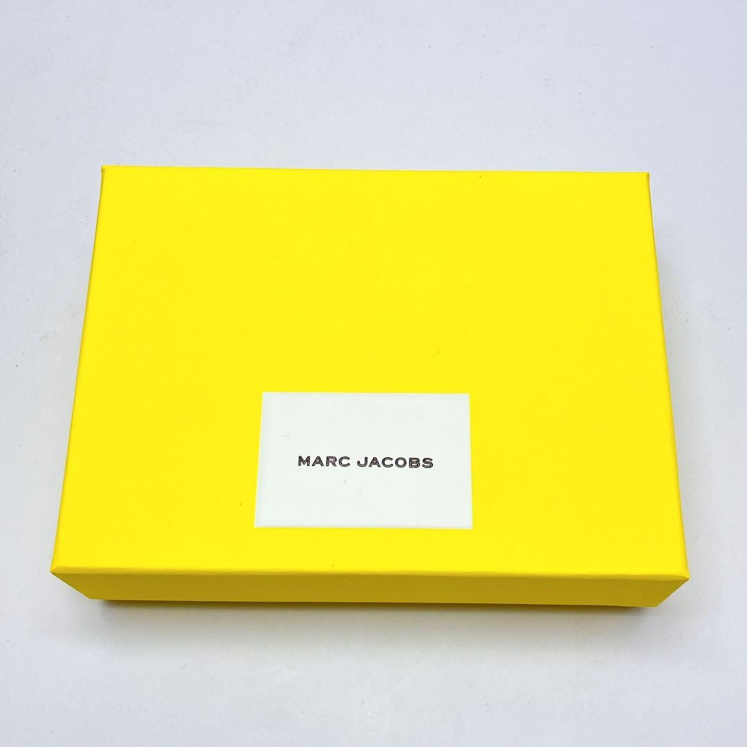 3150△ MARC JACOBS ブラック 二つ折り財布