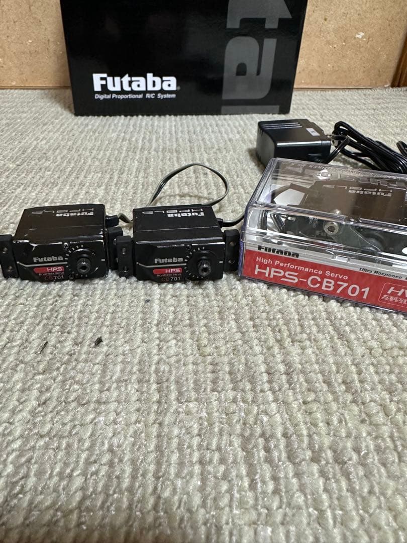 Futaba T10PX 送信機セット R404SBS ハイエンドサーボ付き