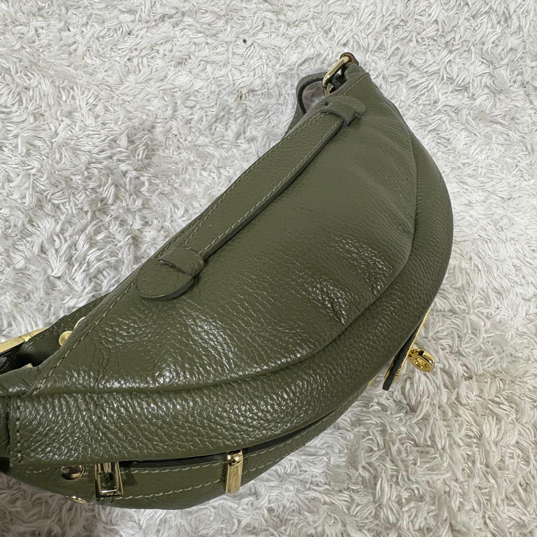 AULENTTI オウレンティ　ボディバッグ　ウエストバッグ　レザー　グリーン