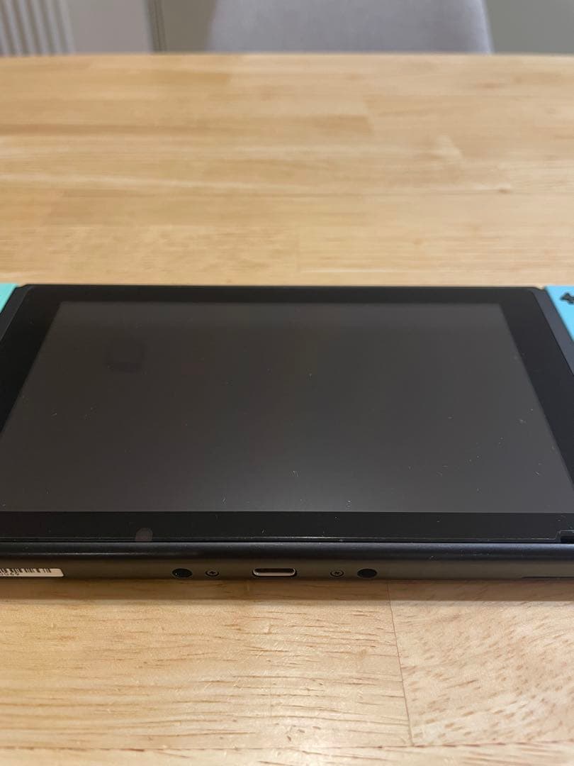 【最終値下げ】【付属品完備＋周辺機器3点付き】Nintendo Switch本体