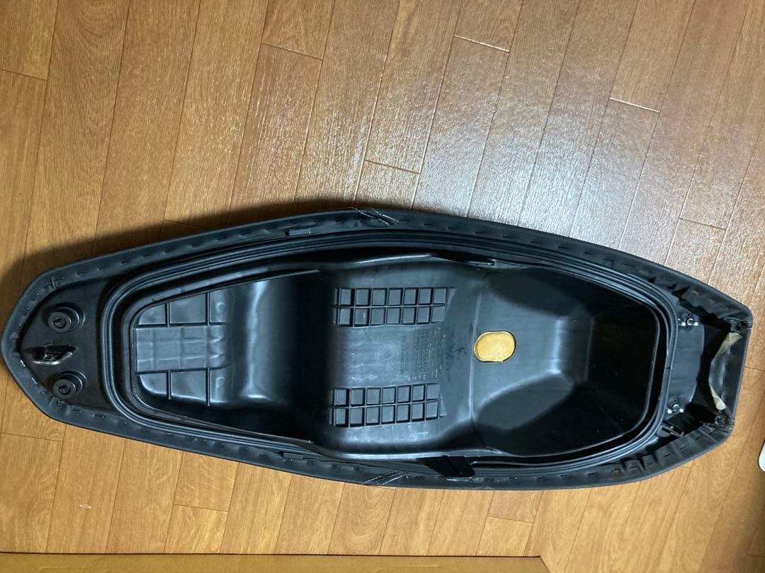 PCX KF18 純正シート