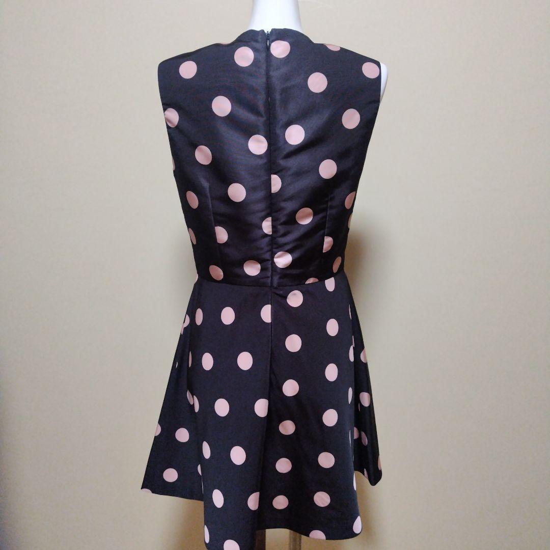 再値下げREDVALENTINO　黒とピンクの水玉ノースリーブワンピース