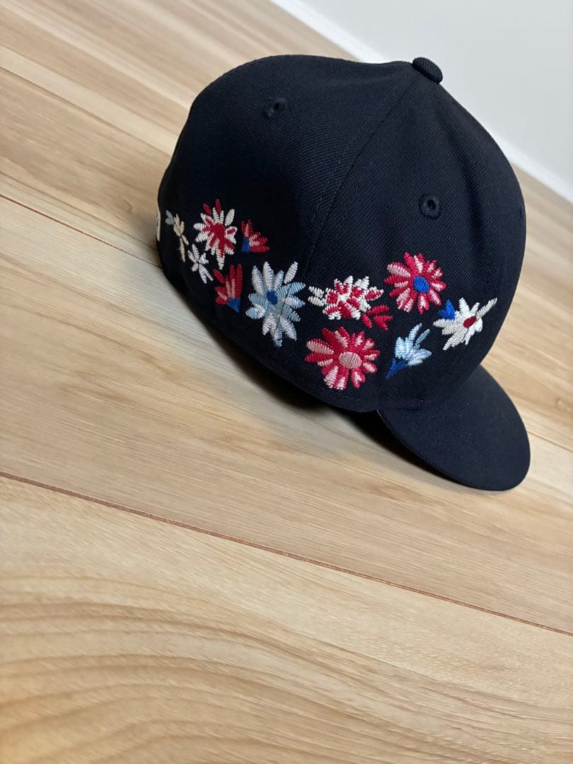 【レア】KITH NEWERA 花刺繍　キャップ