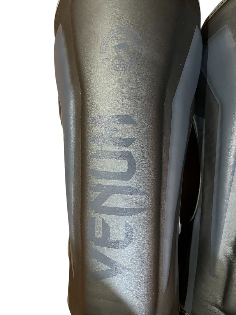 VENUM レッグガード レガース キックボクシング プロテクター