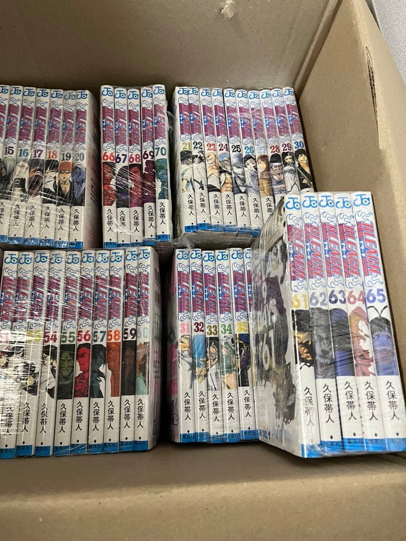 BLEACH 全巻 1-74巻　1巻のみ帯あり