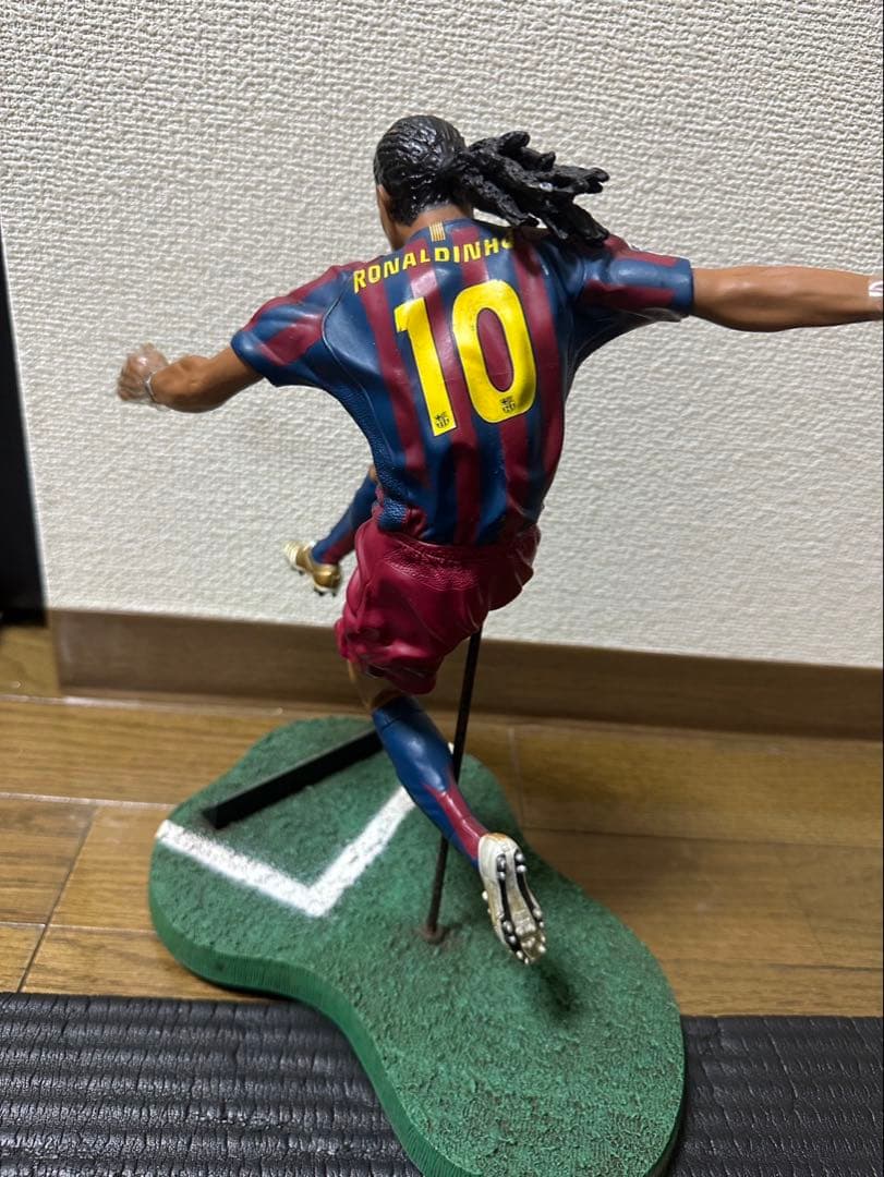 バルセロナ ロナウジーニョ フィギュア 10