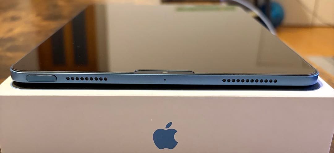 【中古】iPad Air 第5世代 wi-fi64GB 10.9 箱備品有