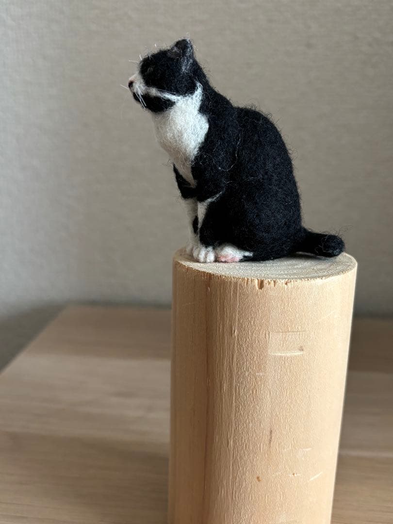 羊毛フェルト 猫 ハチワレ